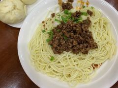 素椒杂酱面-胡成记口蘑龙眼包子(盐道街店)