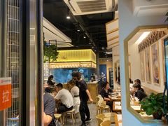 大堂-馋三尺蟹粉小笼(人民广场店)