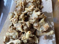 软炸蘑菇-95号酱骨·一块豆腐(展春园西路店)