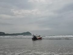 -青岛石老人海水浴场
