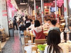 大堂-么肆烤肉·中式自助·烤肉大排档(街道口季佳PAI店)