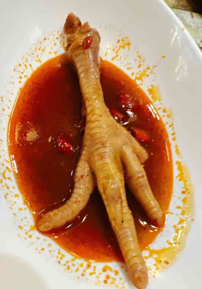 抿一嘴二娘鸡爪爪(奎星楼店)-"久仰二娘鸡爪爪,这次终于得幸一尝.