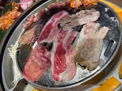 -哈哈碳都·牛肋条无限自助烤肉(台江万达店)