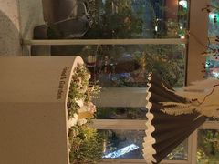 -春树下·树屋花房西餐厅(罍街AS1980店)