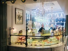 -ladurée(戴高乐机场T 2F店)