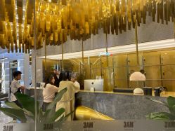 前台-3AM HAIR SALON烫发染发接发