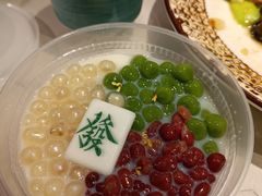 -常来小聚·广州非遗传承餐厅(高德置地店)