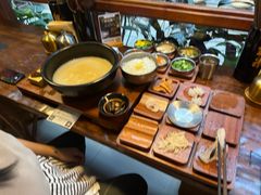-银米·云南传统过桥米线(双廊黑金冠店)