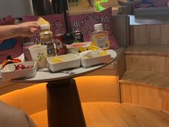 -涨巢·潮玩水疗局