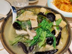 -金太阳海鲜烧烤·本地人餐厅(星海公园店)
