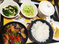 -老娘舅餐厅(黄龙体育中心店)