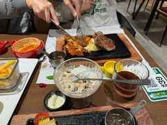 -豪客来牛排(空港华联店)