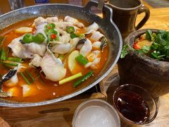 思茅酸汤鱼片-老滇山寨•云南特色菜•地方菜•民族风情歌舞表演(金碧店)