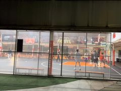 -洛克公园·篮球·足球·羽毛球(莘庄店)
