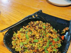 -蜗牛的家旅行主题云南菜餐厅.小酒馆(护国寺店)