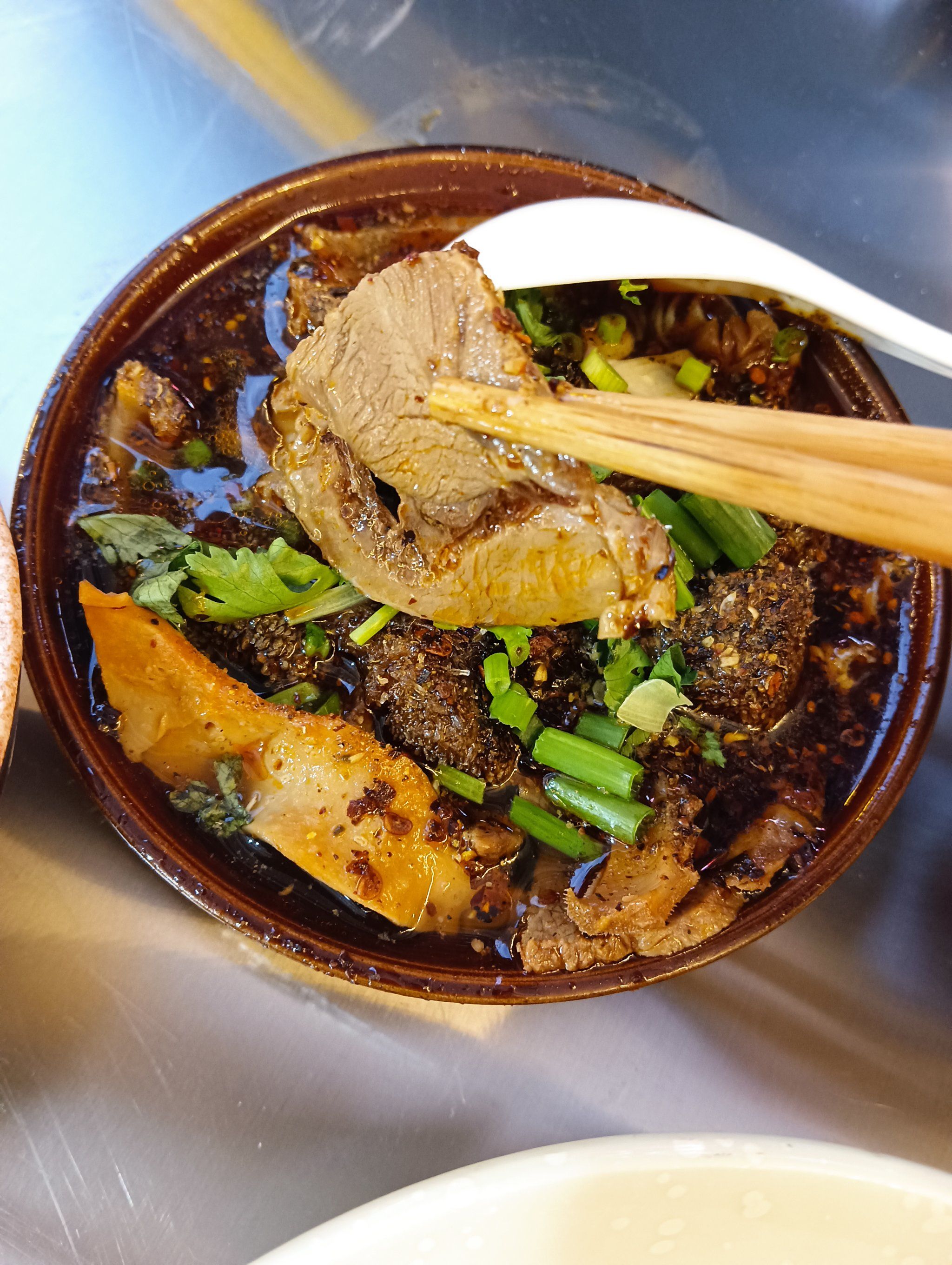 7215环境
这是在碧桂园嘉裕外沿的二楼,店比较小,但是外面露台