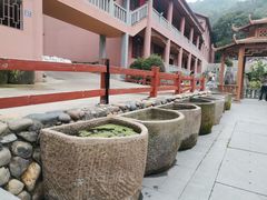 -石峰岩寺
