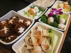 -井格重庆火锅(临平银泰城店)