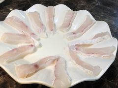 脆鲩鱼腩-鲩味道·脆肉鲩粤式鱼火锅(西丽店)