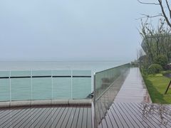 -上海滴水湖皇冠假日酒店