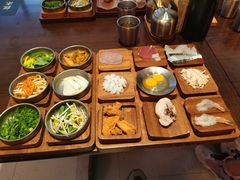 -银米·云南传统过桥米线(双廊黑金冠店)