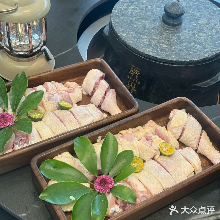 不管你爱不爱鱼生，都会爱上菌菇刺身[加油]