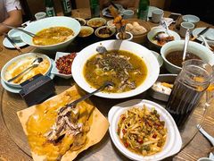 -金牌老碗时尚陕菜(王府井百货店)