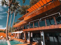 -Dang restaurant (patong phuket)
