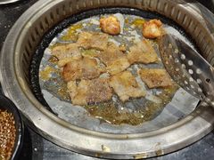-钱小主·自助回旋烤肉火锅餐厅(东方新天地店)