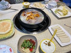 -九寨特色牦牛肉汤锅 羊肉汤锅