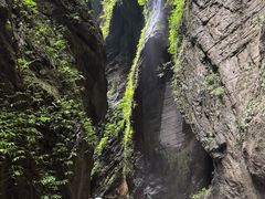 -龙水峡地缝景区