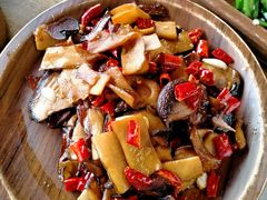 -隔壁老王·家常云南菜(花巷店)