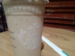 -星巴克(上海虹桥新天地二店)