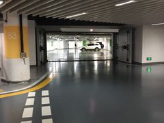 场地-大连恒隆广场-地下停车场