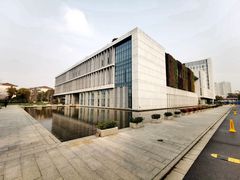 -中共上海市委党校 上海行政学院