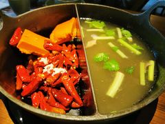 草本鸳鸯锅-盡膳口福跷脚牛肉火锅(晶耀前滩店)