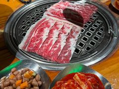 -唯成•韩国炭火烤肉 유성고기