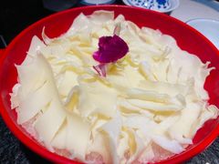 -醉董牛川派鲜肉自选火锅(烟台店)