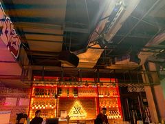 -UP嘻哈酒吧(粉巢店)
