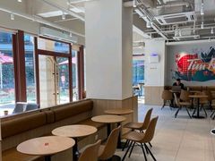 用餐区-Tims天好咖啡(华侨城步行街店)