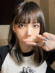 -Hello Lady发型设计