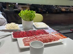 -老王全牛宴·鲜牛肉牛杂火锅(总店)