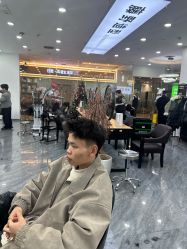 -藤野造型烫染·漂发