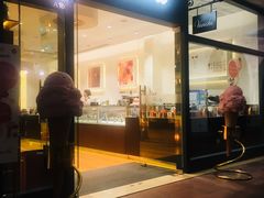 门面-VENCHI 闻绮(上海佛罗伦萨小镇店)