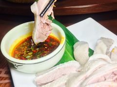 -老滇山寨•云南特色菜•地方菜•民族风情歌舞表演(金碧店)