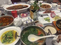 -湖庭壹品鸭王·传统北京烤鸭·别墅私房菜·庭院宵夜(江宁店)