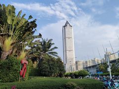 -万绿园