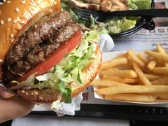 -The Habit Burger Grill 哈比特汉堡(爱琴海店)