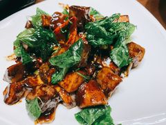 鹅肝炒牛仔粒-鹅城