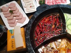 -老房老舍重庆火锅(假日城市店)